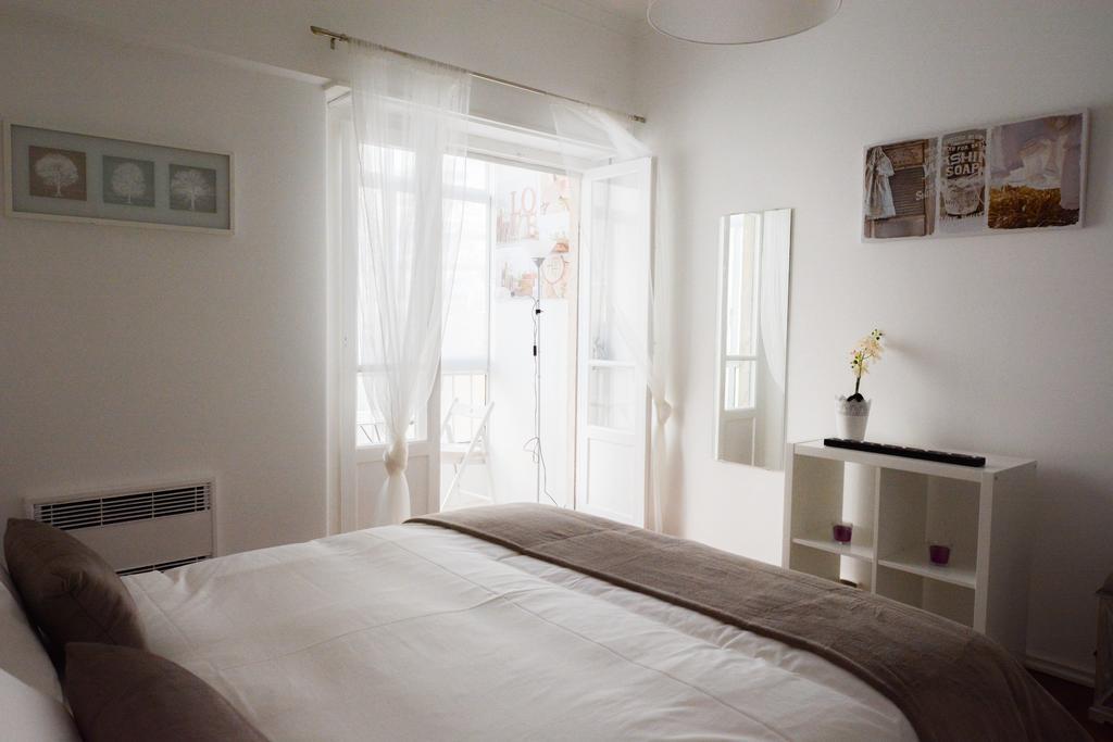 4U Lisbon Guesthouse Стая снимка