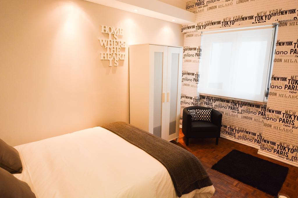 4U Lisbon Guesthouse Стая снимка